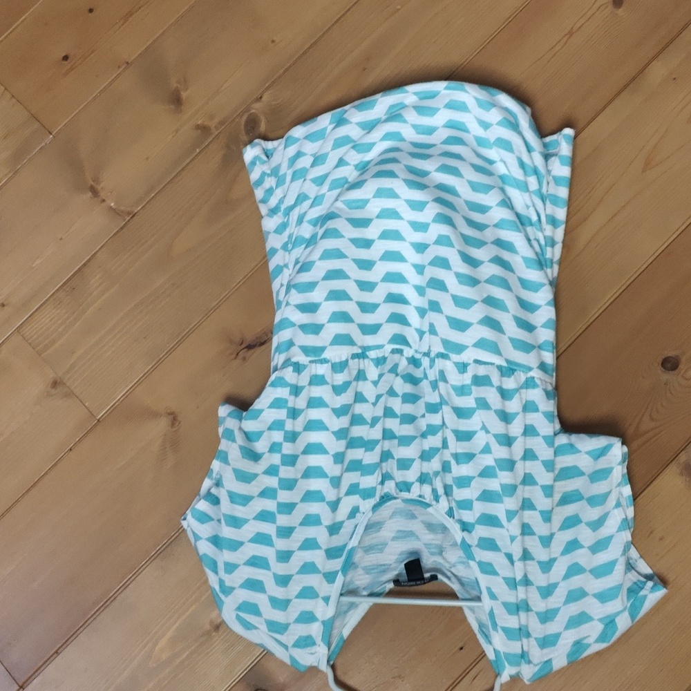 B Design top